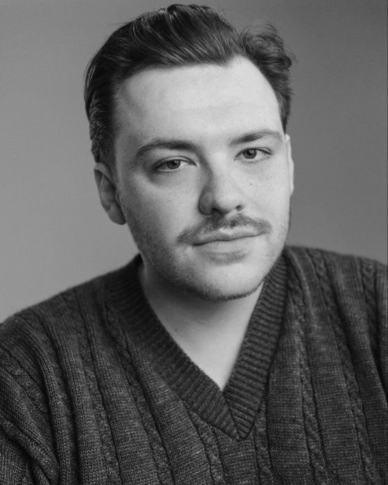 Freddie Cohen as The Hipster